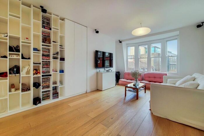 1 Bedroom Flat To Rent In Lancaster Court, Fitzrovia, London, W1T