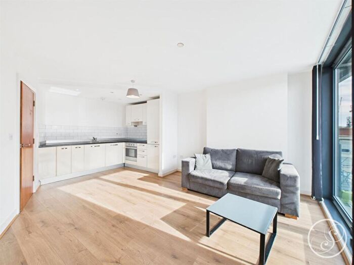2 Bedroom Flat To Rent In Skyline, St Peters Street, Leeds, LS9