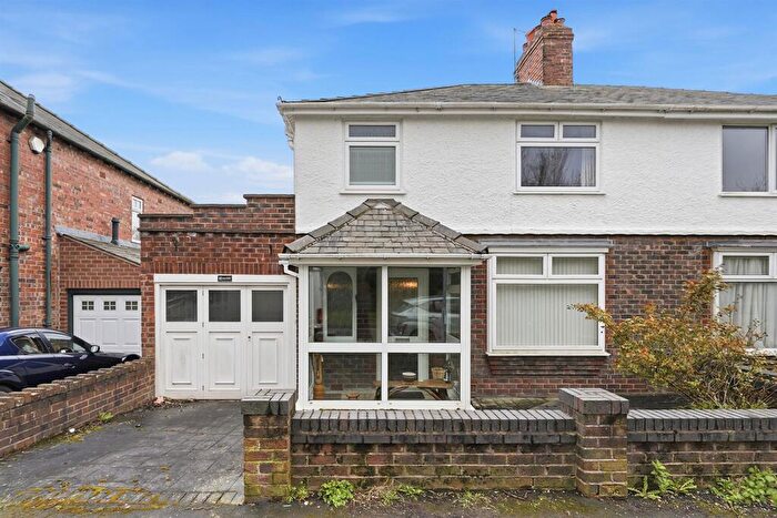 3 Bedroom Semi Detached House For Sale In Swettenham Street, Macclesfield, SK11