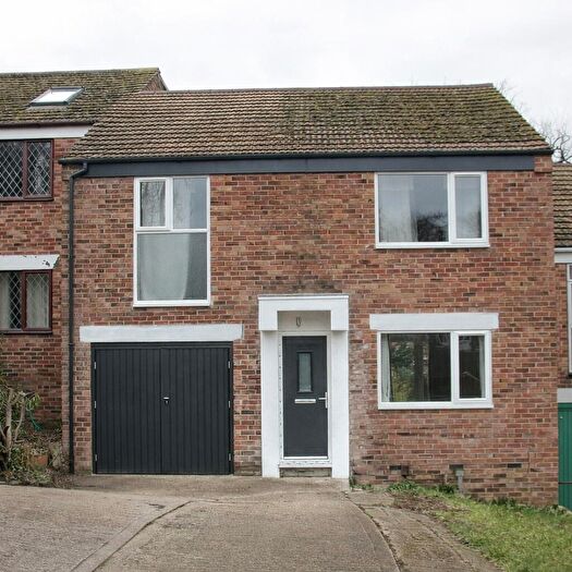 4 Bedroom Terraced House To Rent In Green Ridges, Oxford, OX3