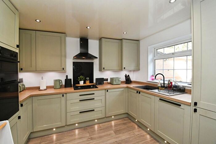 4 Bedroom Detached House For Sale In Holly Close, Stallingborough, Grimsby, DN41