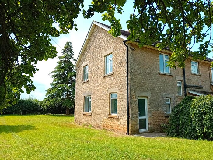 4 Bedroom Detached House To Rent In Long Lane, Brauncewell, NG34