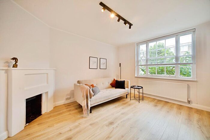 Flat For Sale In Upper Park Road, London, NW3