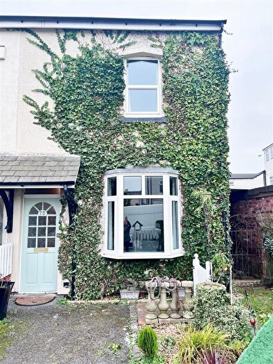 3 Bedroom Semi-Detached House To Rent In Compton Road, Birkdale, Southport, PR8