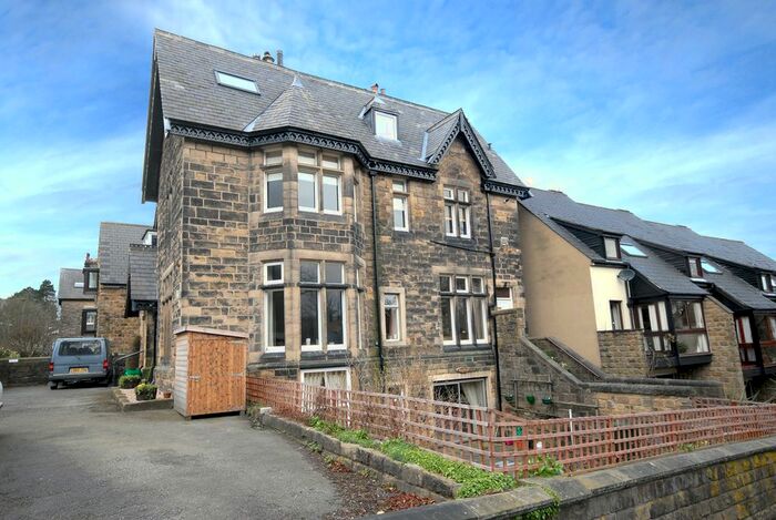 1 Bedroom Flat To Rent In Wells Walk, Ilkley, West Yorkshire, LS29