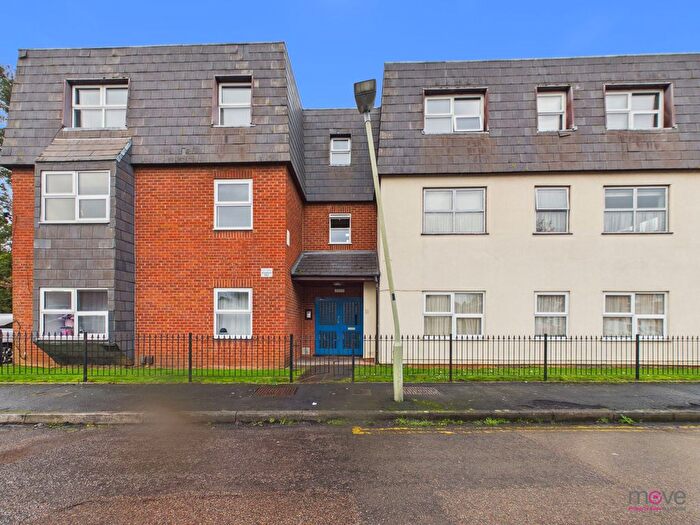 1 Bedroom Flat For Sale In Gladstone Road, Granley Court, GL1