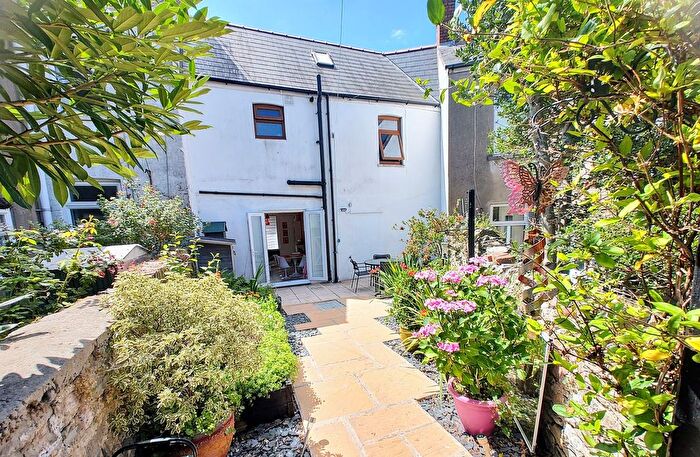 3 Bedroom Terraced House For Sale In Fryatt Street, Barry, CF63