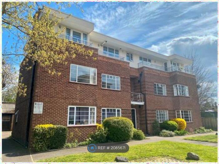 2 Bedroom Flat To Rent In London Road, Twickenham, TW1