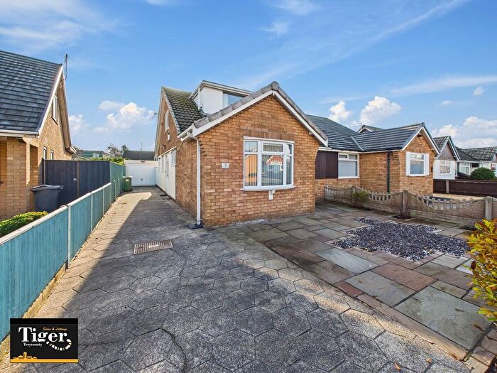3 Bedroom Semi-Detached Bungalow For Sale In Burns Avenue, Thornton-Cleveleys, FY5
