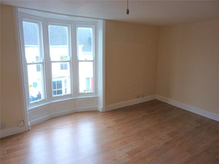 2 Bedroom Apartment To Rent In New Street, Honiton, Devon, EX14