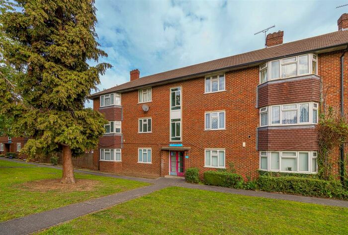 2 Bedroom Flat To Rent In Sycamore House, Bromley Road, Shortlands, BR2