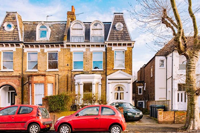 Studio To Rent In Ferme Park Road, London, N4