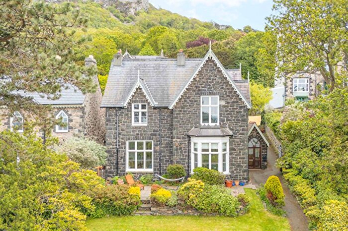 5 Bedroom Detached House For Sale In Penmaen Park, Llanfairfechan, LL33