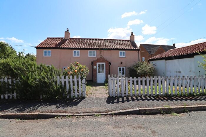 2 Bedroom Detached House For Sale In Oxborough Road, Stoke Ferry, King's Lynn, Norfolk, PE33