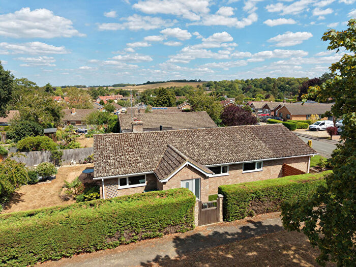 4 Bedroom Detached Bungalow For Sale In Maltings Close, Moulton, Suffolk, CB8