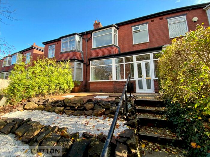3 Bedroom Town House To Rent In Springbank, Chadderton, Oldham, Greater Manchester, OL9