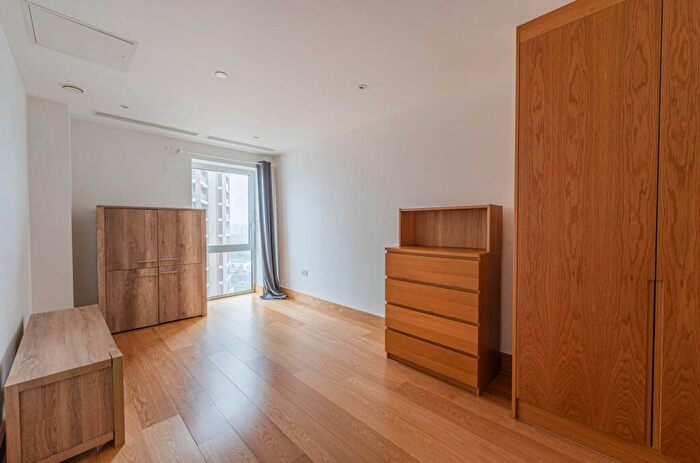 2 Bedroom Flat For Sale In Baltimore Wharf, Canary Wharf, London, E14