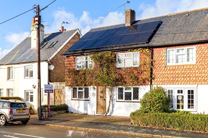 4 Bedroom Cottage For Sale In Horsham Road, Handcross, RH17