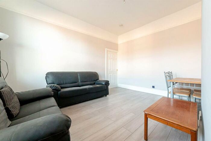 4 Bedroom Maisonette To Rent In **th November ** Chillingham Road, Heaton, NE6