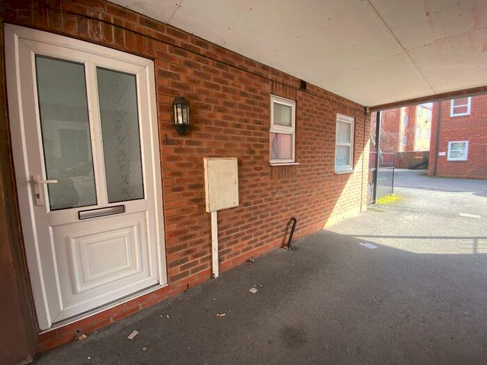 1 Bedroom Flat To Rent In Oxford Street, Grantham, NG31