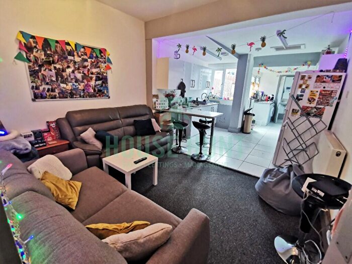 5 Bedroom Terraced House To Rent In Harrow Road, Birmingham, B29
