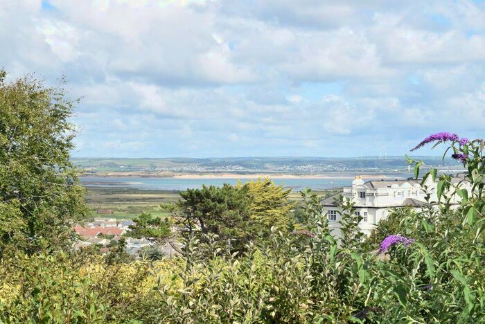 Maisonette To Rent In Dolphin Court, Northam, Bideford, EX39