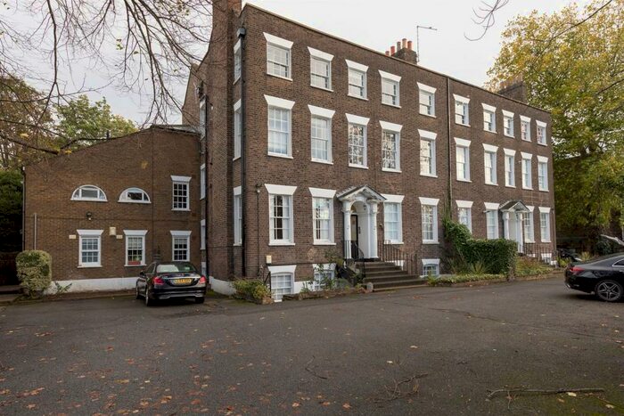 1 Bedroom Apartment To Rent In Woodford Road, South Woodford, E18