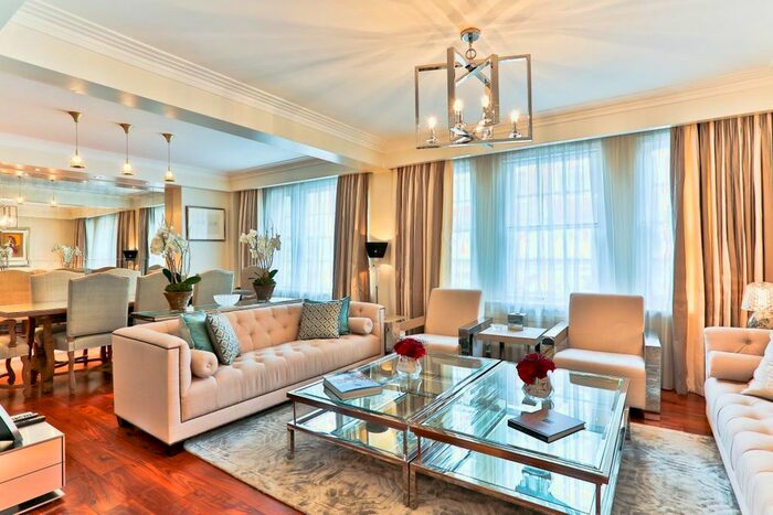 3 Bedroom Flat To Rent In Sloane Street, London, SW1X