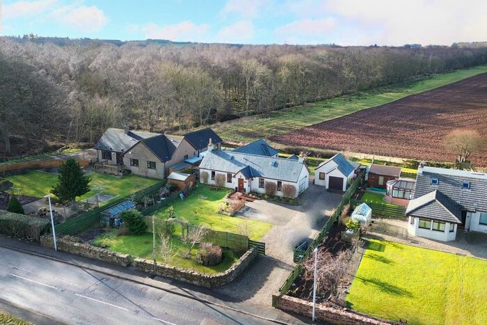 3 Bedroom Cottage For Sale In Craigo, Montrose, DD10