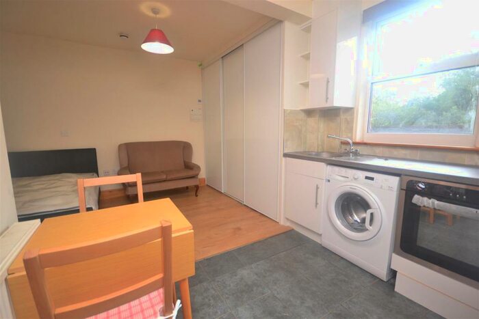 Studio To Rent In Denmark Road, Reading, RG1