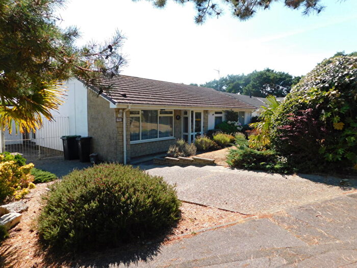 3 Bedroom Detached Bungalow For Sale In Orford Close, Christchurch, BH23