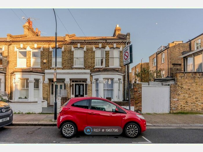 2 Bedroom Flat To Rent In Bloom Park Road, London, SW6