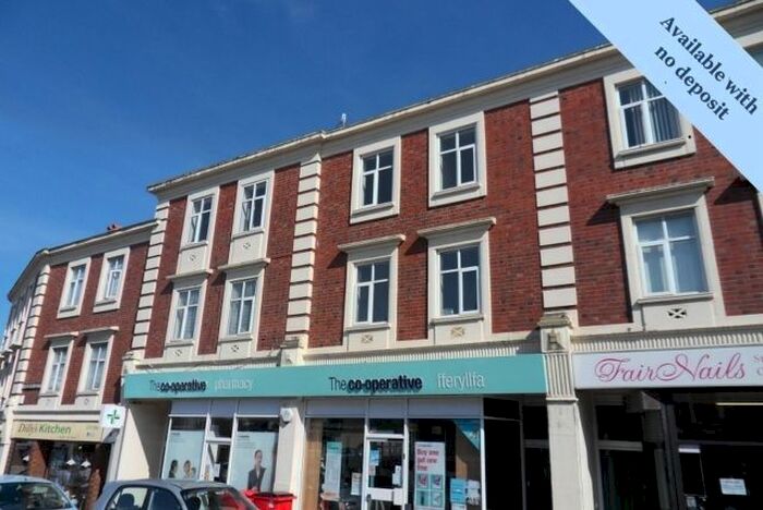 3 Bedroom Flat To Rent In Dillwyn Road, Sketty, Swansea. Aq., SA2