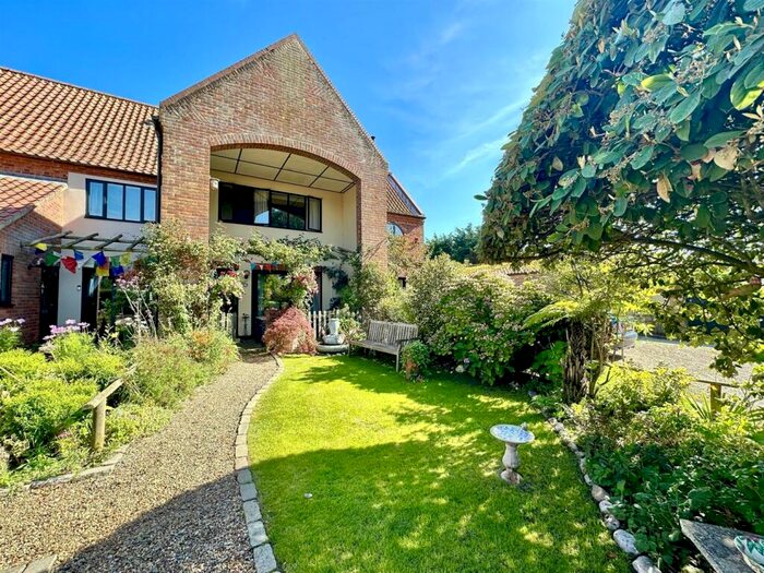 3 Bedroom Terraced House For Sale In Wayford Road, Stalham, Norwich, NR12