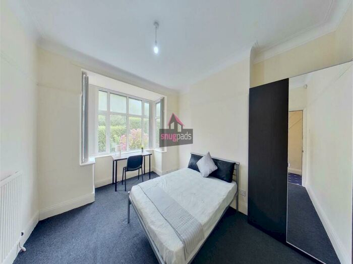 4 Bedroom House To Rent In Bolton Road, Salford, Manchester, M6