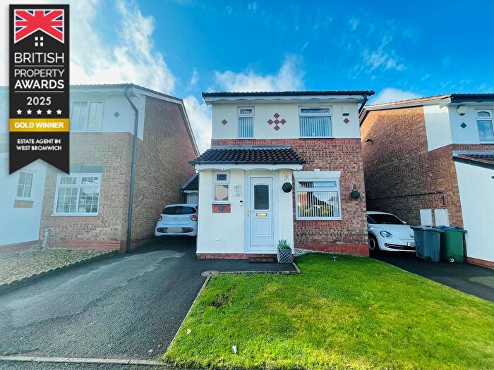 3 Bedroom Detached House For Sale In Haywoods Farm, West Bromwich, B71