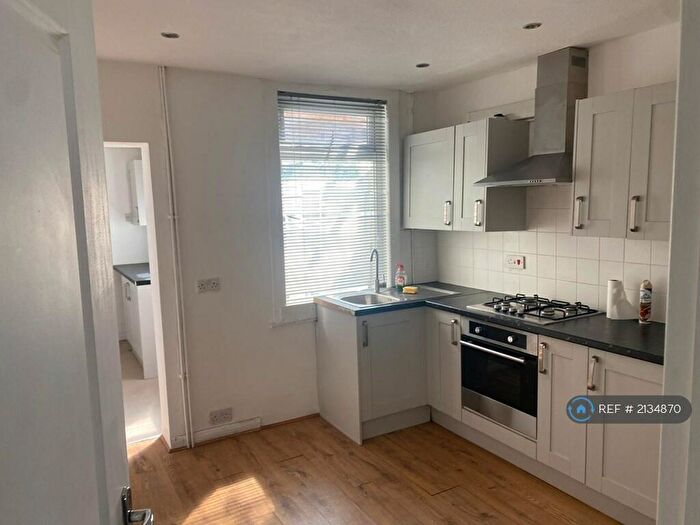 2 Bedroom Terraced House To Rent In Chatham Hill, Chatham, ME5