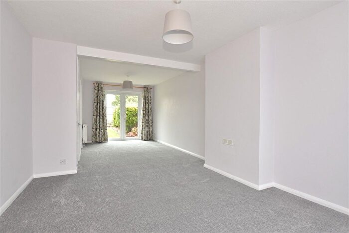 3 Bedroom Semi-Detached House For Sale In Bramley Avenue, Faversham, Kent, ME13