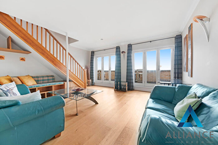 2 Bedroom Flat To Rent In Old Sun Wharf, Narrow Street, London, E14