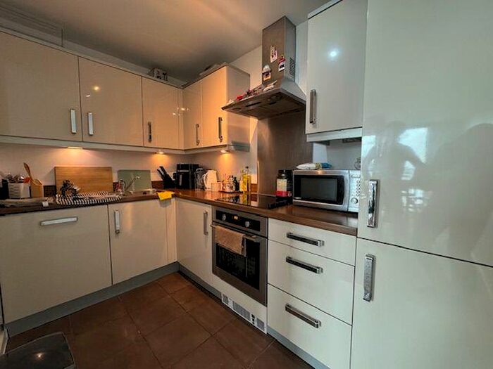 1 Bedroom Flat To Rent In Carnegie House, Witan Gate, Milton Keynes, MK9