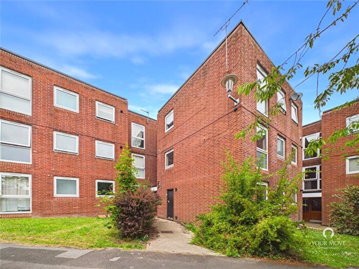2 Bedroom Flat For Sale In Preston Hill, Sunderland, Tyne And Wear, SR3