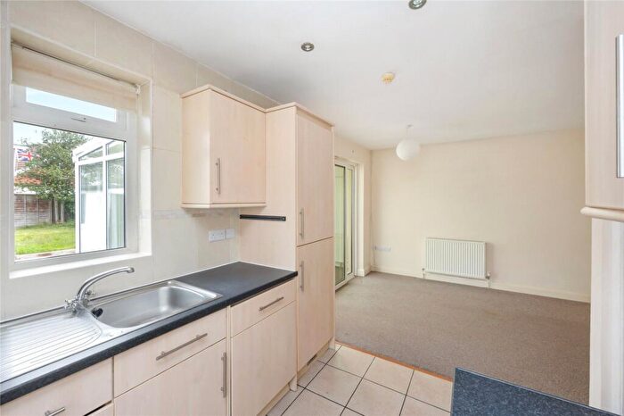 2 Bedroom Bungalow For Sale In North Farm Road, Lancing, West Sussex, BN15