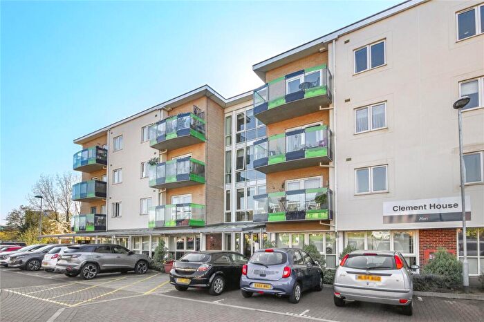 2 Bedroom Apartment For Sale In Johnstone Close, Bracknell, Berkshire, RG12