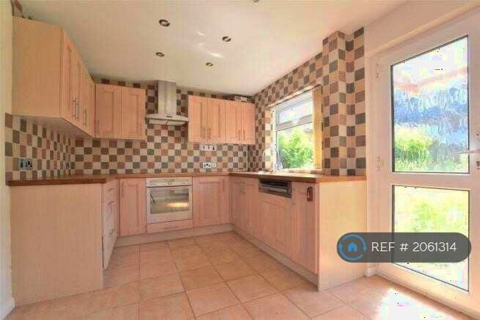 2 Bedroom End Of Terrace House To Rent In Down Avenue, Bath, BA2