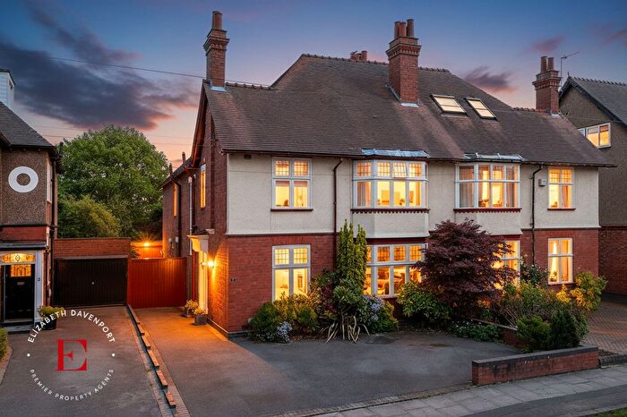 5 Bedroom Semi-Detached House For Sale In Styvechale Avenue, Earlsdon, CV5