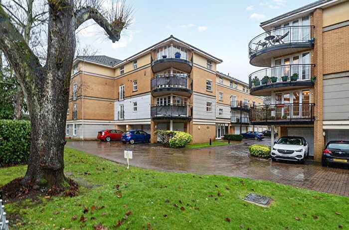 2 Bedroom Flat For Sale In Northlands Road, Banister Park, Southampton, Hampshire, SO15