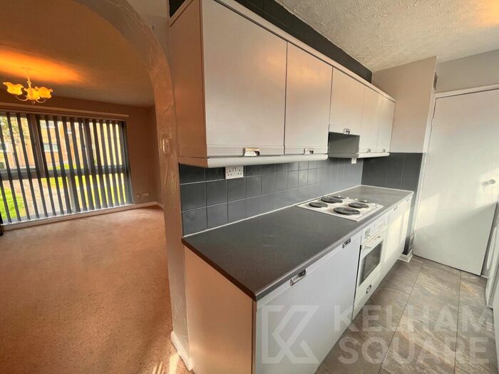 2 Bedroom Flat To Rent In Longley Hall Road, Sheffield, S5