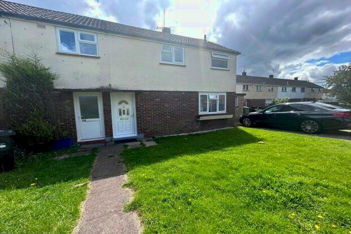 2 Bedroom End Of Terrace House To Rent In Whaddon Way, Milton Keynes, MK3