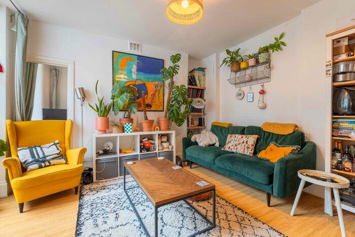 1 Bedroom Flat To Rent In Chesterton Road, Ladbroke Grove, W10