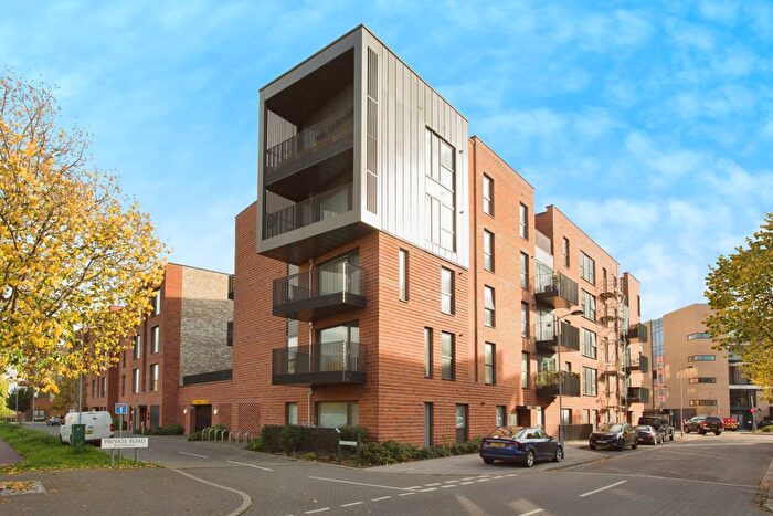 2 Bedroom Flat For Sale In Hering Road, Cambridge, CB2